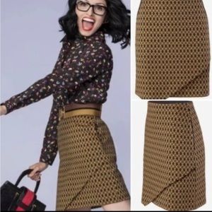 Cabi Kensington proper pencil skirt medallion print